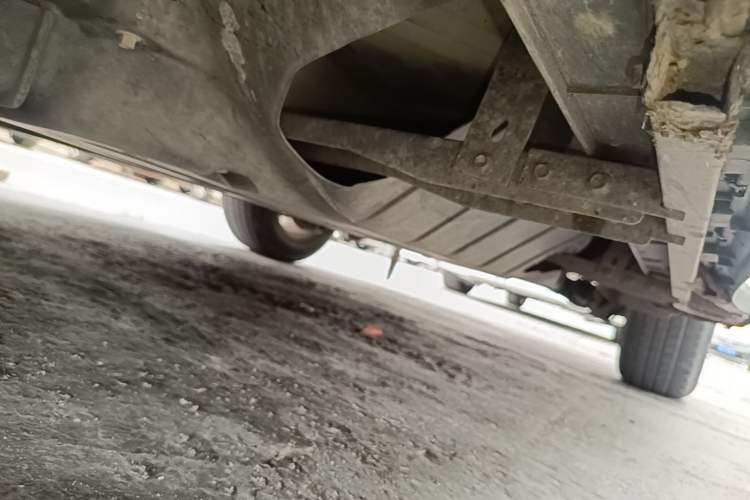 Used Honda CR-V 2013 2.4L two-wheel drive luxury version Left Side Sill