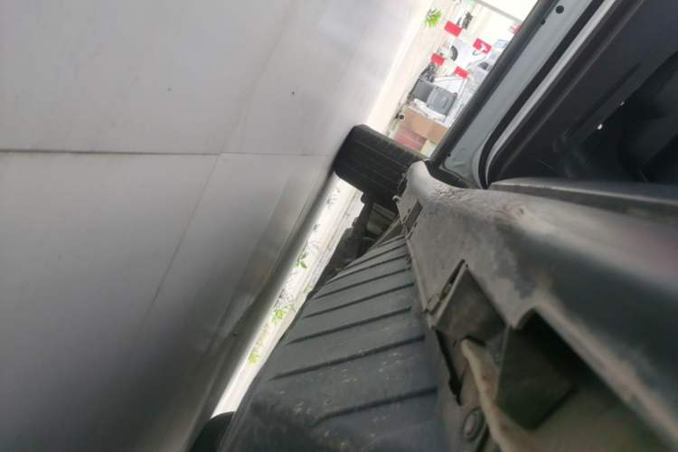 Used Honda CR-V 2013 2.0L 2WD Classic Edition Left Side Sill