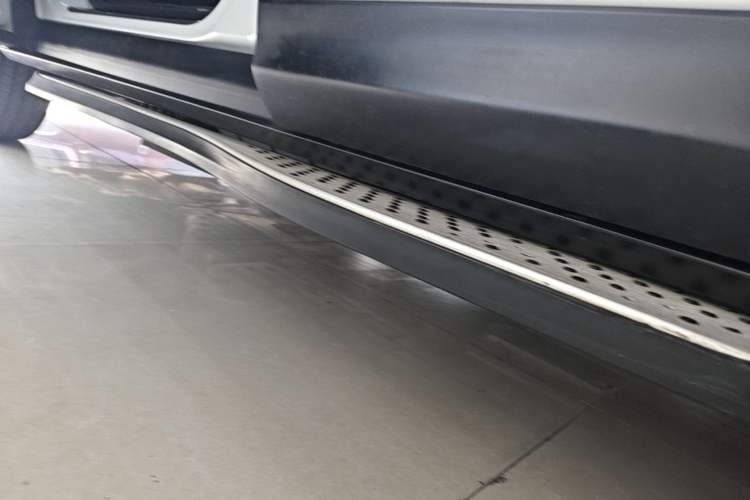 Used Honda CR-V 2013 2.0L 2WD Classic Edition Left Side Sill