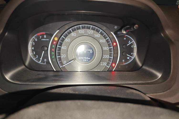 Used Honda CR-V 2013 2.0L 2WD Classic Edition Odometer Close Up