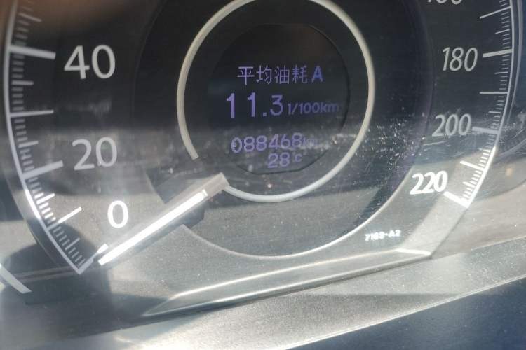 Used Honda CR-V 2013 2.0L 2WD Classic Edition Odometer Close Up