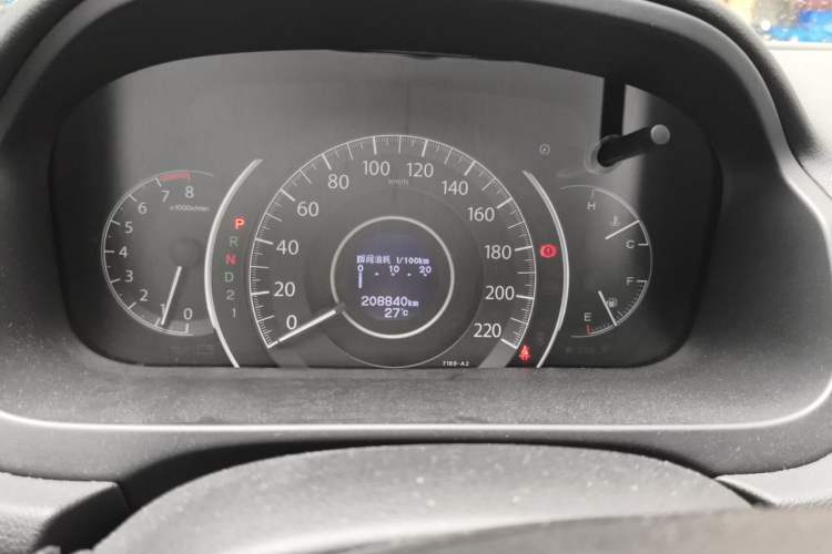 Used Honda CR-V 2013 2.4L four-wheel drive luxury version Odometer Close Up