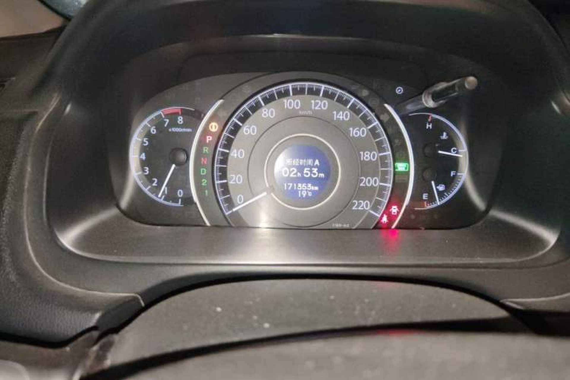 Used Honda CR-V 2013 2.4L four-wheel drive luxury version Odometer Close Up