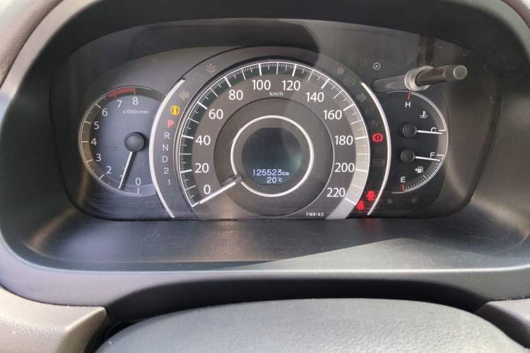 Used Honda CR-V 2013 2.0L 2WD Classic Edition Odometer Close Up