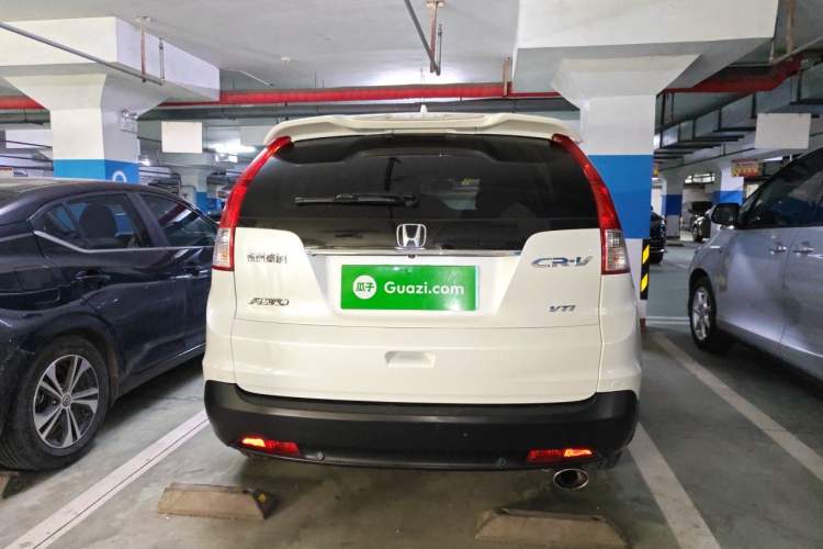 Used Honda CR-V 2013 2.4L four-wheel drive luxury version Rear