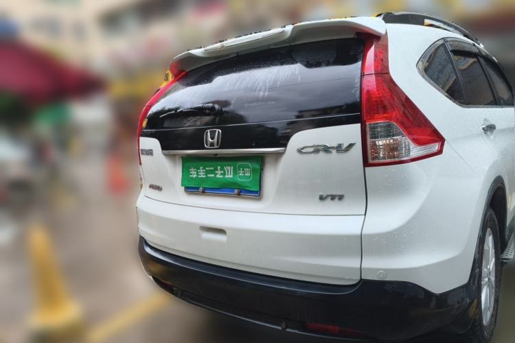 Used Honda CR-V 2013 2.4L four-wheel drive luxury version Rear