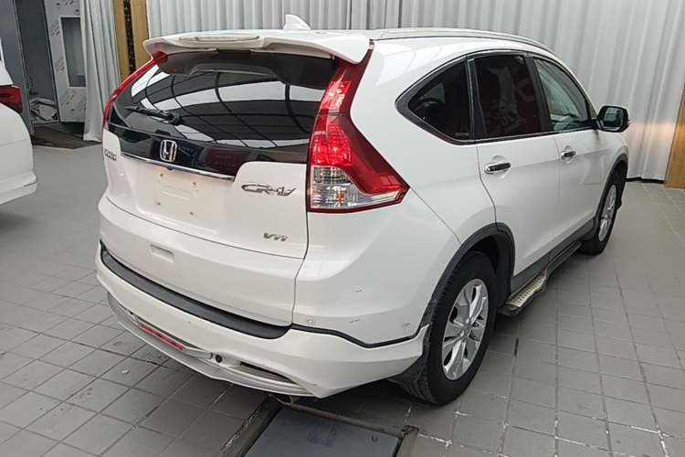 Used Honda CR-V 2013 2.4L two-wheel drive luxury version Rear Right 45 Deg