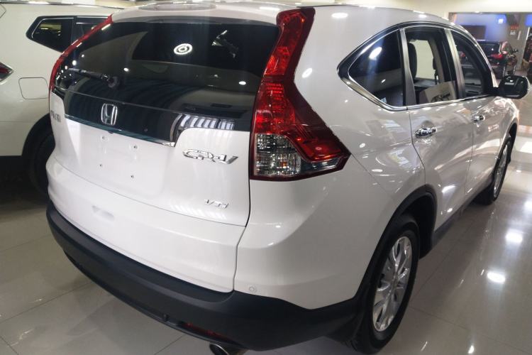 Used Honda CR-V 2013 2.4L two-wheel drive luxury version Rear Right 45 Deg