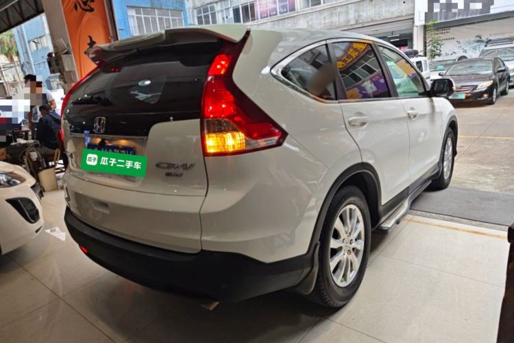 Used Honda CR-V 2013 2.0L 2WD Classic Edition Rear Right 45 Deg