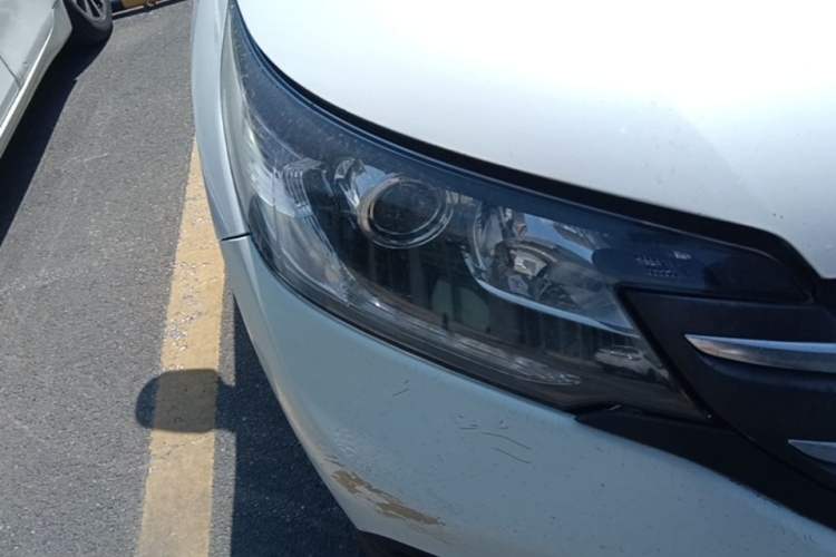 Used Honda CR-V 2013 2.4L two-wheel drive luxury version Right Front Headlight
