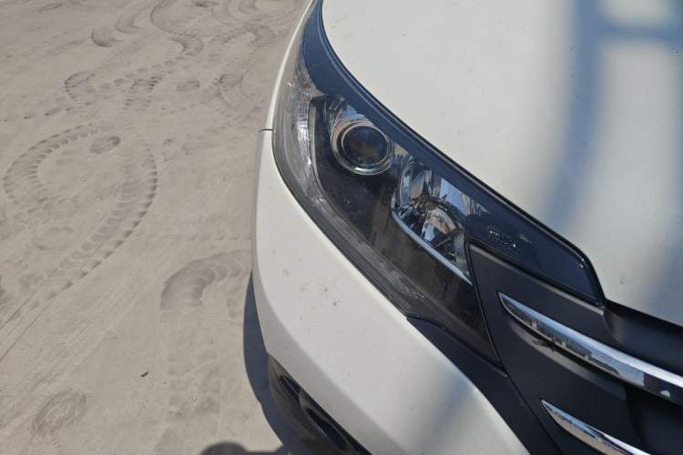 Used Honda CR-V 2013 2.4L four-wheel drive luxury version Right Front Headlight