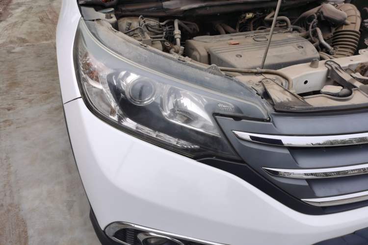 Used Honda CR-V 2013 2.4L four-wheel drive luxury version Right Front Headlight