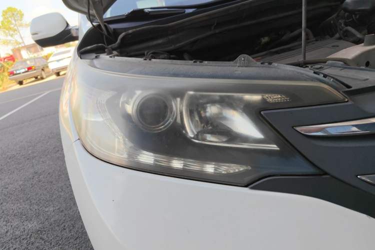 Used Honda CR-V 2013 2.4L two-wheel drive luxury version Right Front Headlight