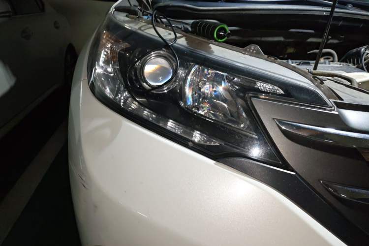 Used Honda CR-V 2013 2.4L two-wheel drive luxury version Right Front Headlight