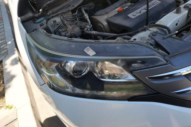 Used Honda CR-V 2013 2.4L four-wheel drive luxury version Right Front Headlight