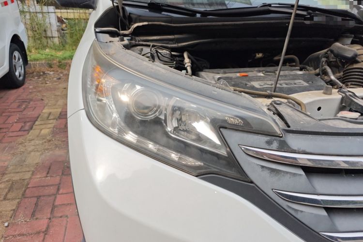 Used Honda CR-V 2013 2.4L four-wheel drive luxury version Right Front Headlight