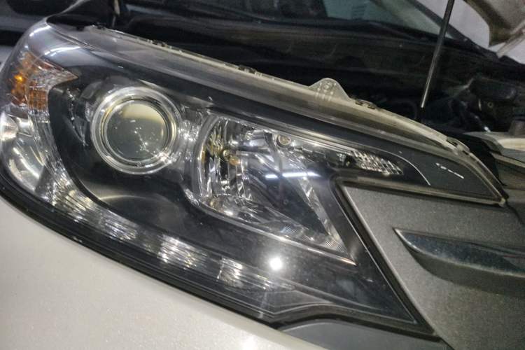 Used Honda CR-V 2013 2.4L two-wheel drive luxury version Right Front Headlight