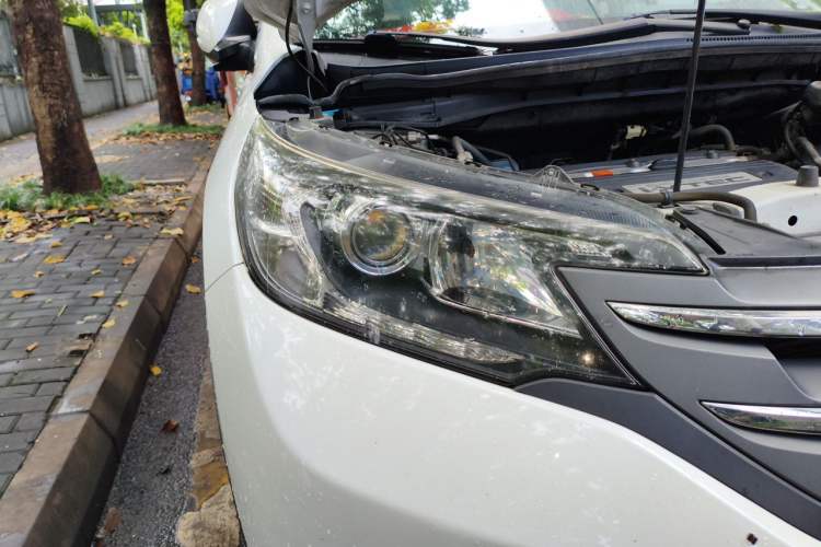 Used Honda CR-V 2013 2.4L two-wheel drive luxury version Right Front Headlight