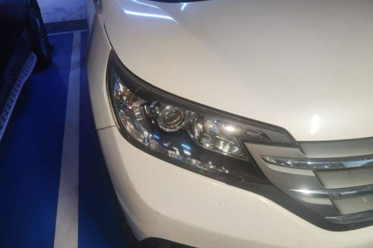 Used Honda CR-V 2013 2.4L two-wheel drive luxury version Right Front Headlight