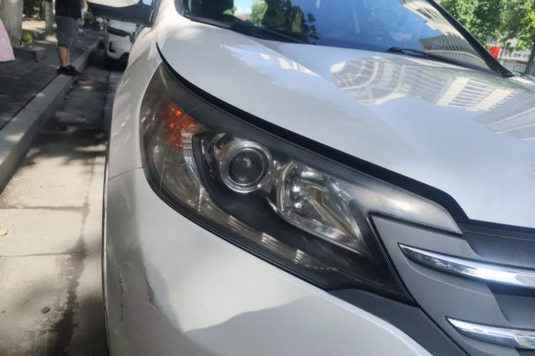 Used Honda CR-V 2013 2.4L two-wheel drive luxury version Right Front Headlight