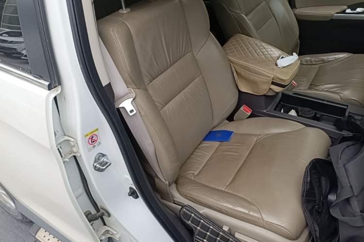 Used Honda CR-V 2013 2.4L two-wheel drive luxury version Right Front Seat