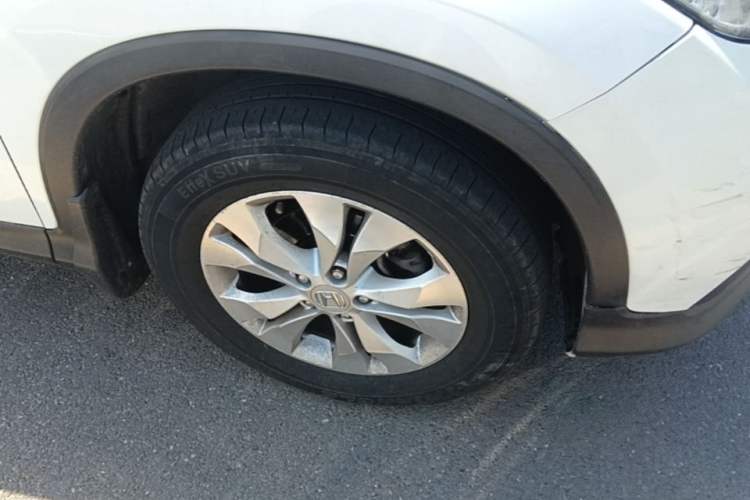 Used Honda CR-V 2013 2.4L two-wheel drive luxury version Right Front Wheel Hub