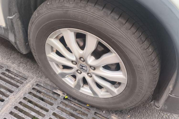 Used Honda CR-V 2013 2.0L 2WD Classic Edition Right Front Wheel Hub