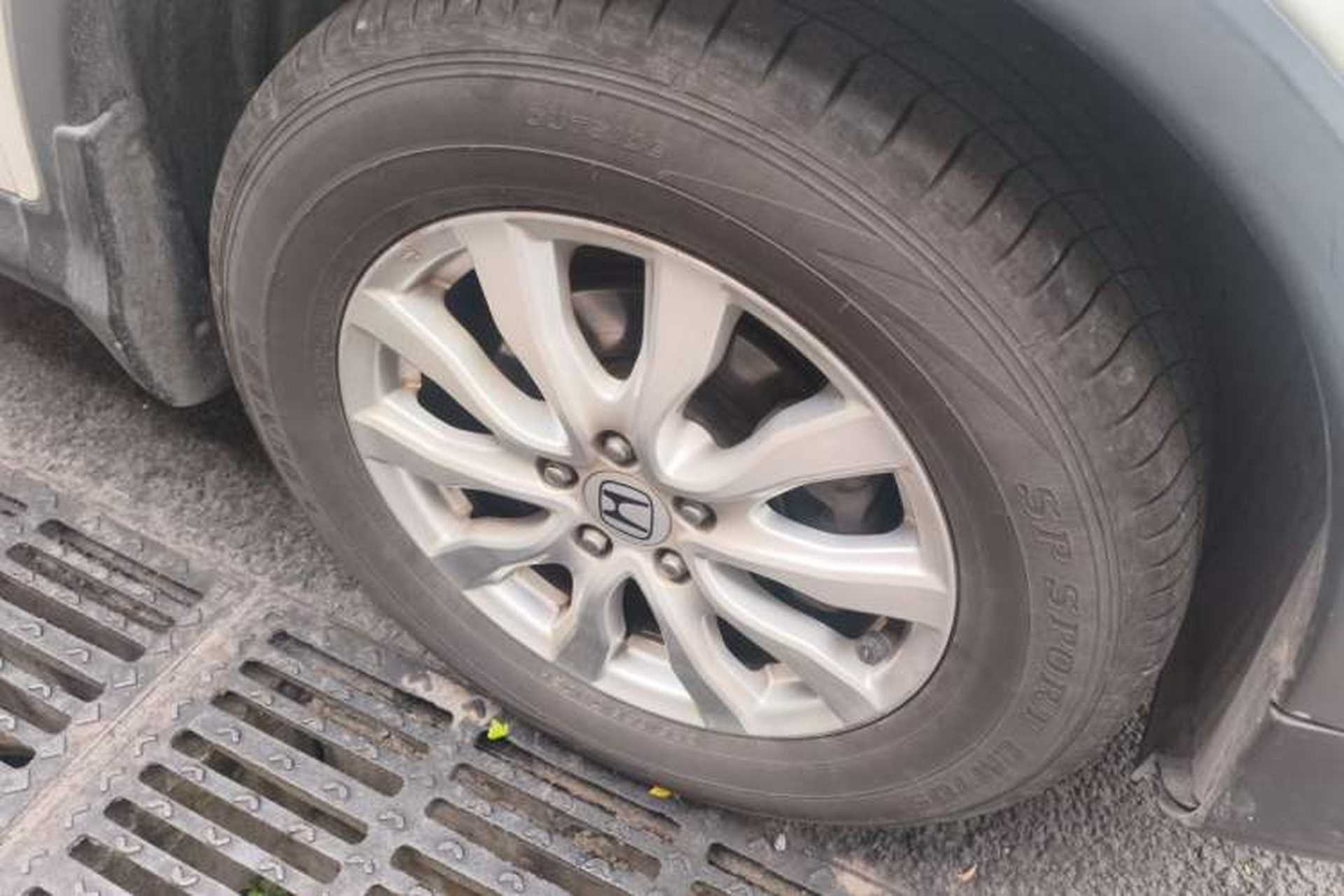 Used Honda CR-V 2013 2.0L 2WD Classic Edition Right Front Wheel Hub