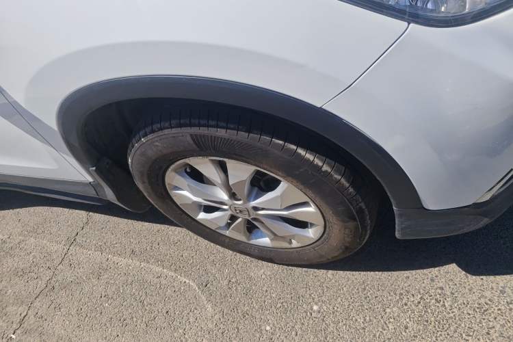 Used Honda CR-V 2013 2.4L two-wheel drive luxury version Right Front Wheel Hub