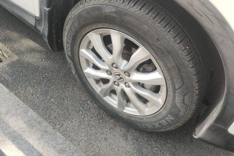 Used Honda CR-V 2013 2.0L 2WD Classic Edition Right Front Wheel Hub