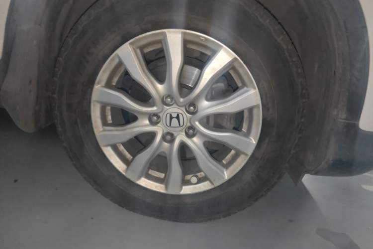 Used Honda CR-V 2013 2.0L 2WD Classic Edition Right Front Wheel Hub