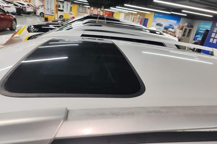 Used Honda CR-V 2013 2.0L 2WD Classic Edition Roof