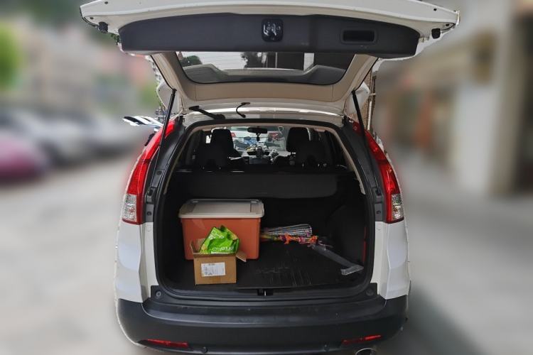 Used Honda CR-V 2013 2.4L two-wheel drive luxury version Trunk