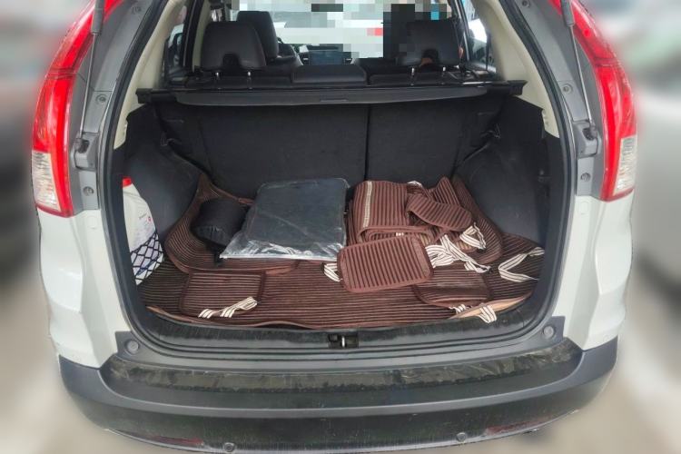 Used Honda CR-V 2013 2.4L four-wheel drive luxury version Trunk