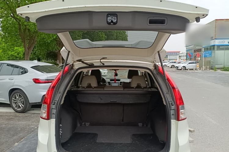 Used Honda CR-V 2013 2.4L two-wheel drive luxury version Trunk