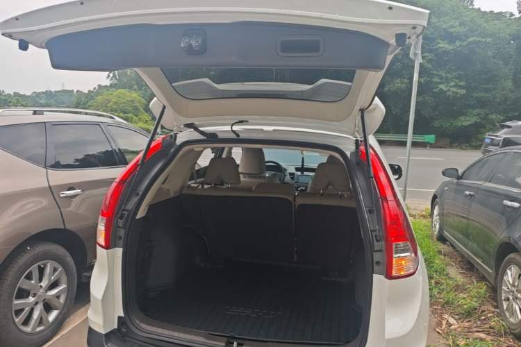 Used Honda CR-V 2013 2.0L 2WD Classic Edition Trunk