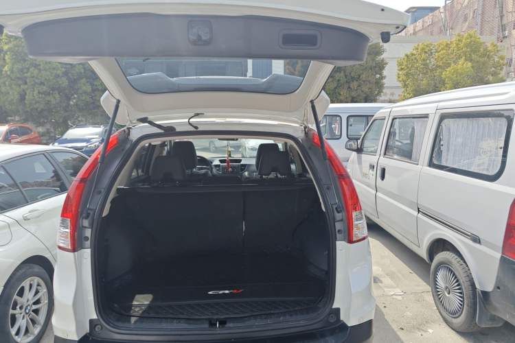 Used Honda CR-V 2013 2.4L two-wheel drive luxury version Trunk