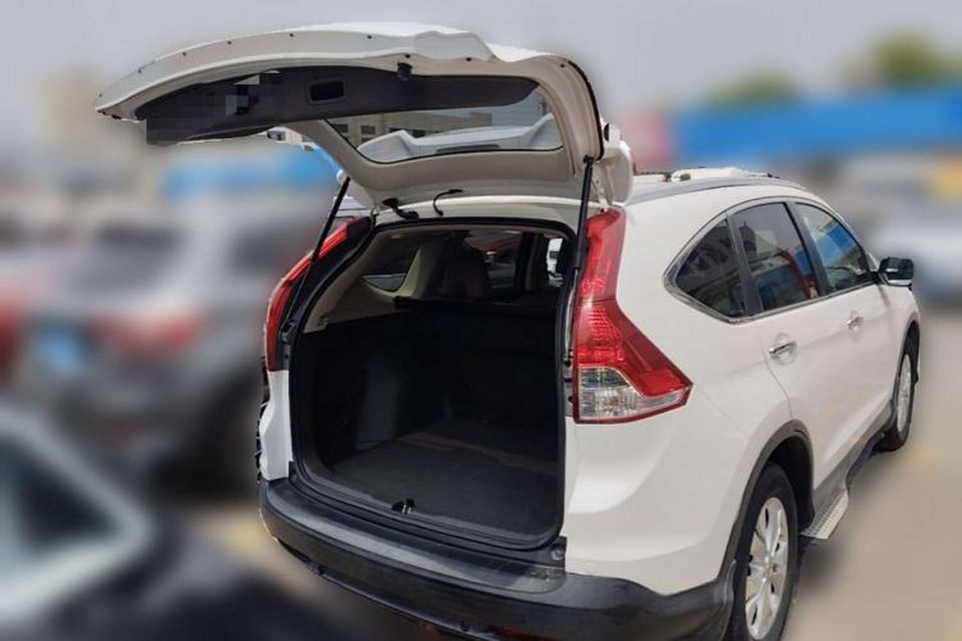 Used Honda CR-V 2013 2.4L two-wheel drive luxury version Trunk