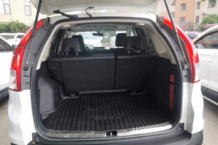Used Honda CR-V 2013 2.4L two-wheel drive luxury version Trunk