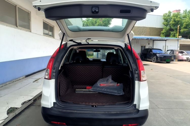 Used Honda CR-V 2013 2.0L 2WD Classic Edition Trunk