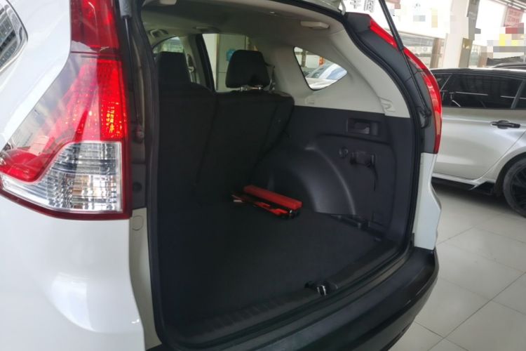 Used Honda CR-V 2013 2.0L 2WD Classic Edition Trunk