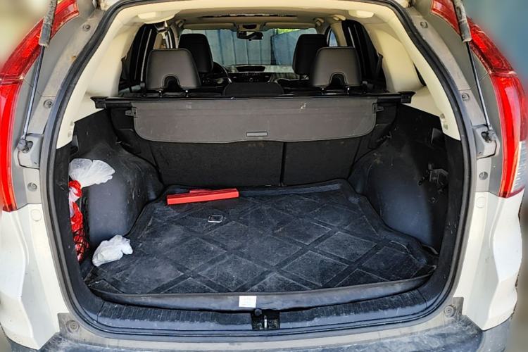 Used Honda CR-V 2013 2.4L two-wheel drive luxury version Trunk