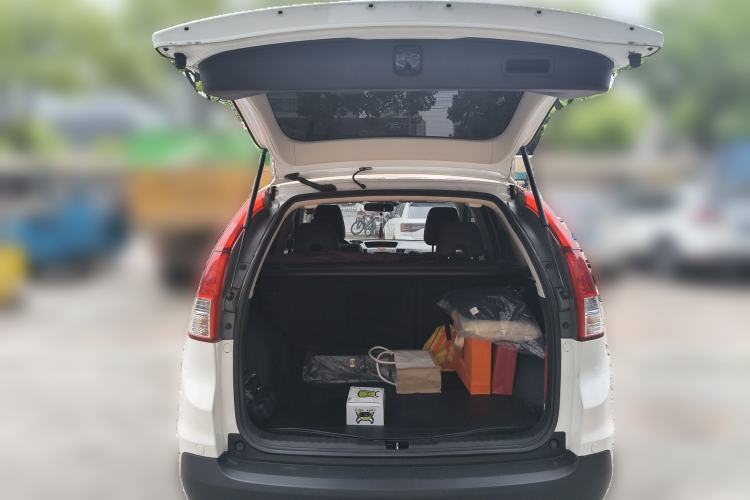 Used Honda CR-V 2013 2.4L four-wheel drive luxury version Trunk