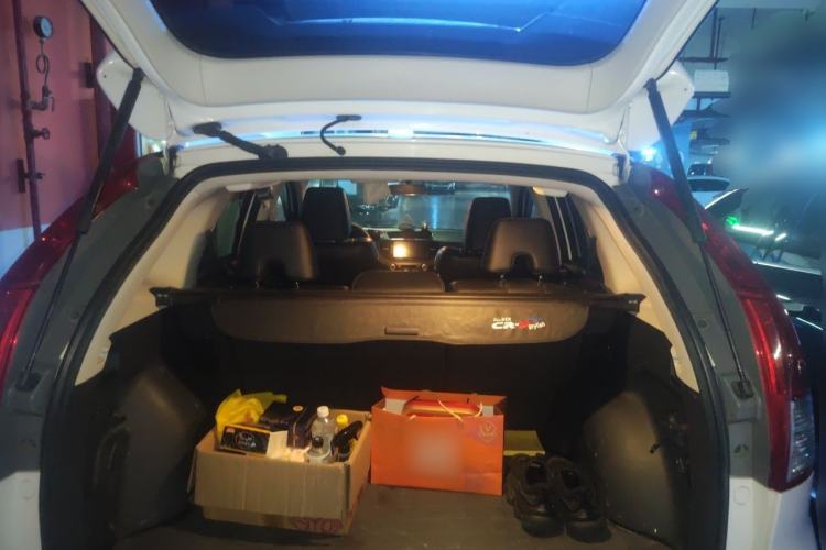 Used Honda CR-V 2013 2.4L two-wheel drive luxury version Trunk