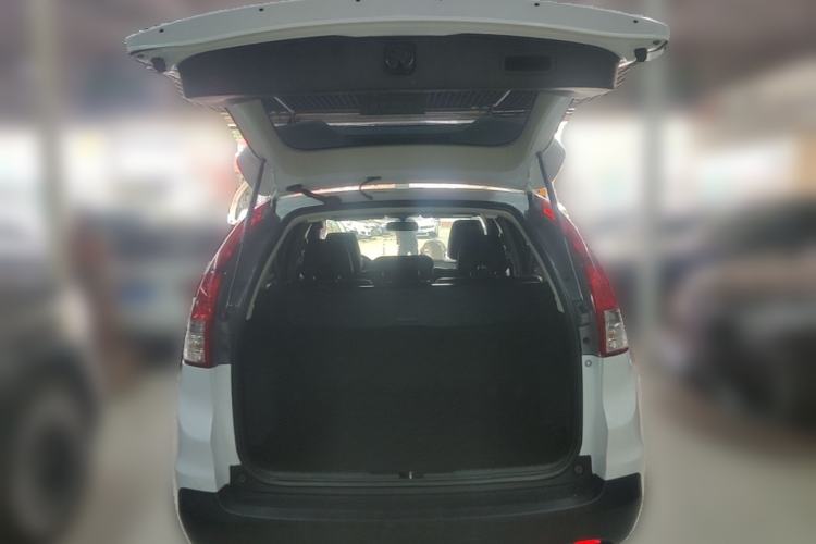 Used Honda CR-V 2013 2.4L two-wheel drive luxury version Trunk