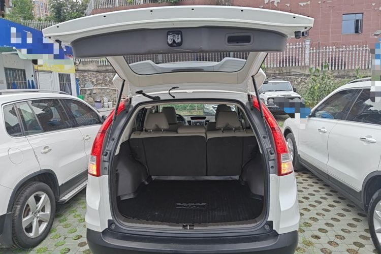Used Honda CR-V 2013 2.0L 2WD Classic Edition Trunk