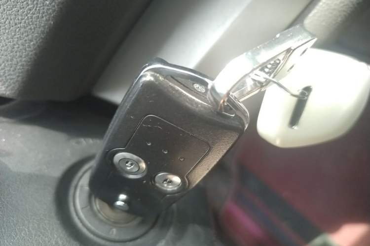 Used Honda CR-V 2013 2.0L 2WD Classic Edition Vehicle Key