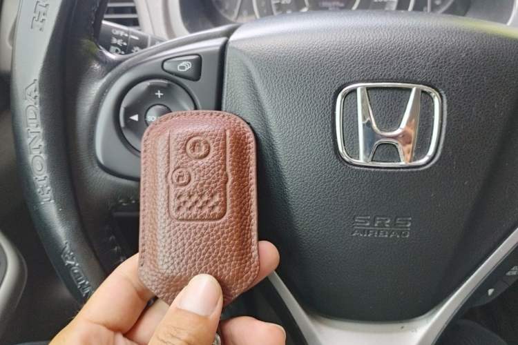 Used Honda CR-V 2013 2.4L two-wheel drive luxury version Vehicle Key