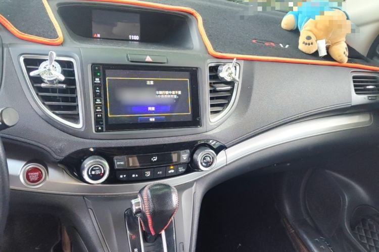 Used Honda CR-V 2015 2.4L two-wheel drive luxury version Audio And AC Panel