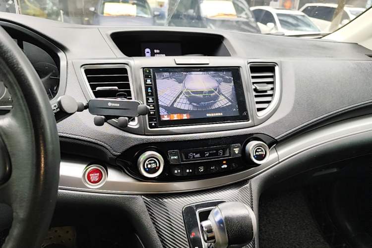 Used Honda CR-V 2015 2.4L two-wheel drive luxury version Audio And AC Panel